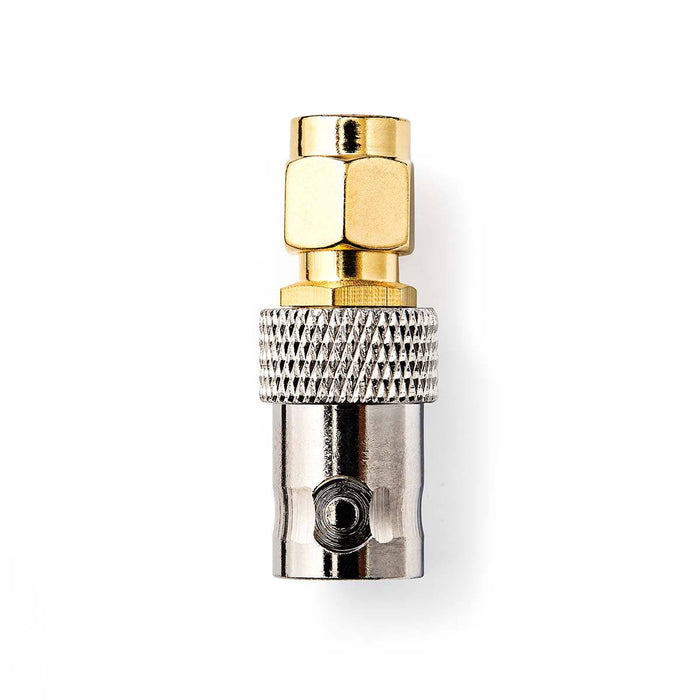 SMA male naar BNC female adapter, verguld met 50 Ohm impedantie. Gemaakt van koper en goud, ideaal voor antenne-accessoires.