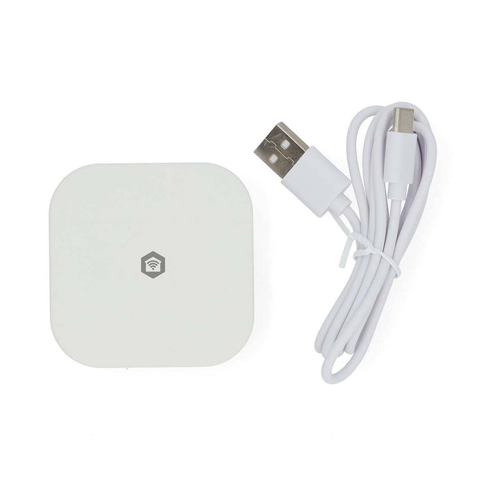 SmartLife Gateway Zigbee 3.0 met USB-kabel, ontworpen voor eenvoudige installatie en draadloze verbindingen.